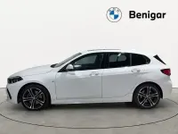 Begagnad BMW 120 Shadowline 190 HK (139 kW) 2022 Vit Halvkombi