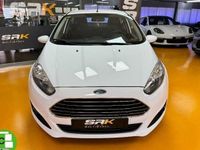 Usado Ford Fiesta Trend 101 CV (74 kW) 2014 Blanco Utilitario