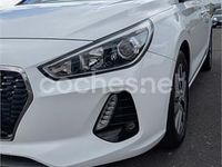 Usado Hyundai i30 140 CV (102 kW) 2018 Blanco Berlina