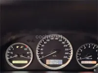 Usado Mercedes C180 Elegance 156 CV (114 kW) 2009 Gris / plata Berlina