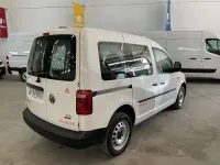 Usado VW Caddy 122 CV (89 kW) 2018 Blanco Monovolumen