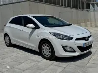 Usado Hyundai i30 Base 90 CV (66 kW) 2012 Blanco Berlina