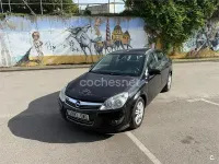 Usado Opel Astra Edition 110 CV (80 kW) 2010 Negro Berlina