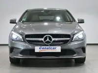 Usado Mercedes CLA200 Shooting Brake 150 CV (110 kW) 2019 Gris Familiar