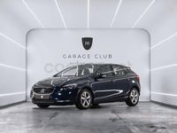 Usado Volvo V40 Kinetic 180 CV (132 kW) 2014 Azul Berlina