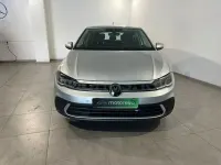 Usado VW Polo Life 95 CV (69 kW) 2023 Gris / plata Utilitario