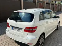 Usado Mercedes B200 140 CV (102 kW) 2010 Blanco Monovolumen