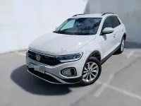Usado VW T-Roc Life 150 CV (110 kW) 2023 Beige SUV