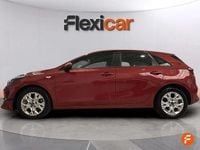 Usado Kia Ceed 100 CV (73 kW) 2023 Rojo Utilitario