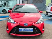Usado Toyota Yaris Hybrid 100 CV (73 kW) 2019 Rojo Berlina