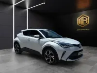 Begagnad Toyota C-HR Advance 122 HK (89 kW) 2022 Vit SUV