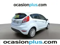 Usado Ford Fiesta Trend 101 CV (74 kW) 2015 Blanco Utilitario