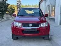 Usado Suzuki Grand Vitara City 106 CV (77 kW) 2011 Rojo SUV