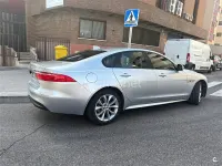 Usado Jaguar XF R-Sport 180 CV (132 kW) 2018 Gris / plata Berlina