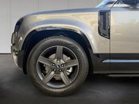 Usado Land Rover Defender SE Dynamic 249 HP (183 kW) 2025 Prateado SUV