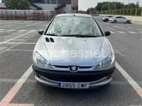 Usado Peugeot 206 75 CV (55 kW) 2004 Gris / plata Berlina