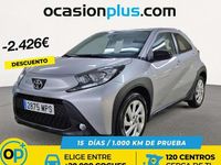 Usado Toyota Aygo Play 72 CV (52 kW) 2024 Gris Utilitario