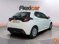 Usado Toyota Yaris Active 116 CV (85 kW) 2023 Blanco Utilitario
