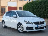 Usado Peugeot 308 Style 130 CV (95 kW) 2019 Blanco Berlina