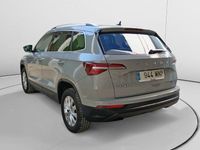 Usado Skoda Karoq Ambition 116 CV (85 kW) 2024 Gris / plata SUV