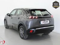 Usado Peugeot 2008 Active 110 CV (80 kW) 2022 Gris SUV