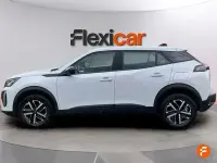 Usado Peugeot 2008 Active 100 CV (73 kW) 2023 Blanco SUV