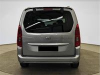 Usado Toyota Proace Verso Active 131 CV (96 kW) 2024 Plata atomium Familiar