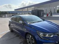 Usado Renault Mégane Bose Edition 160 CV (117 kW) 2018 Azul Berlina