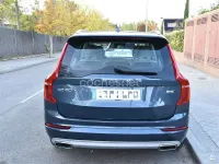 Używany Volvo XC90 Momentum 235 KM (172 kW) 2021 Niebieski SUV