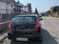 Usado Hyundai i30 Classic 109 CV (80 kW) 2011 Negro Berlina