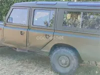 Usado Land Rover Defender 112 CV (82 kW) 1995 Verde Familiar