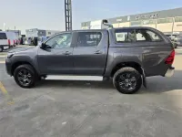 Usado Toyota HiLux 204 CV (150 kW) 2024 Gris Pickup/Camioneta
