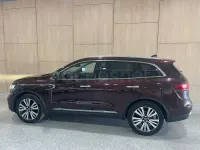 Usado Renault Koleos Initiale Paris 184 CV (135 kW) 2021 Granate SUV
