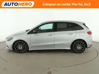 Usado Mercedes B200 AMG line 150 CV (110 kW) 2021 Plateado Utilitario