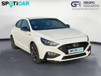 Usado Hyundai i30 N Line 120 CV (88 kW) 2023 Blanco Berlina