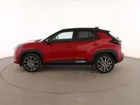 Usado Toyota Yaris Cross Sport 131 CV (96 kW) 2024 Rojo SUV