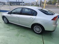 Usado Renault Laguna III 110 CV (80 kW) 2011 Gris / plata Berlina