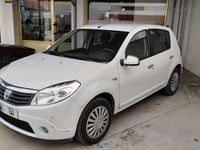 Begagnad Dacia Sandero 90 HK (66 kW) 2011 Vit