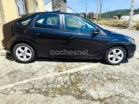 Usado Ford Focus Trend 90 CV (66 kW) 2010 Negro Berlina