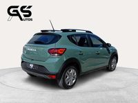 Usado Dacia Sandero Essentiel 91 CV (66 kW) 2023 Verde Berlina