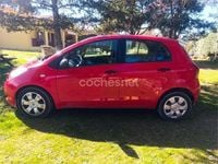 Usado Toyota Yaris 87 CV (63 kW) 2007 Rojo Utilitario
