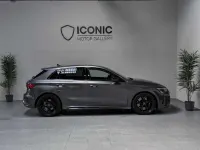 Usado Audi RS3 Sportback Performance 400 CV (294 kW) 2022 Gris Utilitario