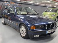 Usado BMW 318 140 CV (102 kW) 1997 Azul Berlina