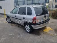 Usado Opel Corsa Edition 60 CV (44 kW) 2000 Gris / plata Berlina