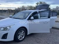 Usado Chevrolet Cruze LT 124 CV (91 kW) 2013 Blanco Familiar