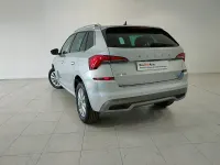 Usado Skoda Kamiq Selection 115 CV (84 kW) 2025 Gris / plata SUV
