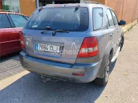 Usado Kia Sorento EX 140 CV (102 kW) 2003 Gris / plata SUV