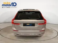 Usado Volvo XC60 Plus 350 CV (257 kW) 2022 Gris / plata SUV