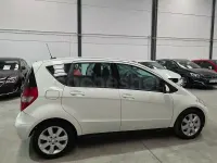 Usado Mercedes A180 Avantgarde 109 CV (80 kW) 2009 Blanco Monovolumen