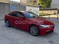 Usado Alfa Romeo Giulia 200 CV (147 kW) 2018 Rojo Berlina